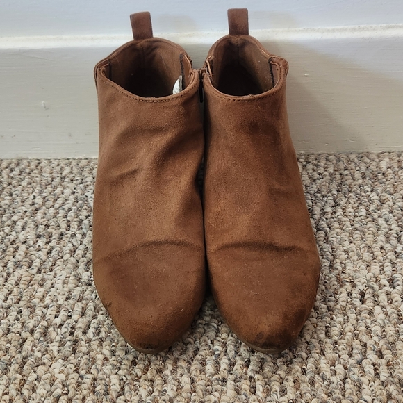 Old Navy suede boot heels - Picture 5 of 7